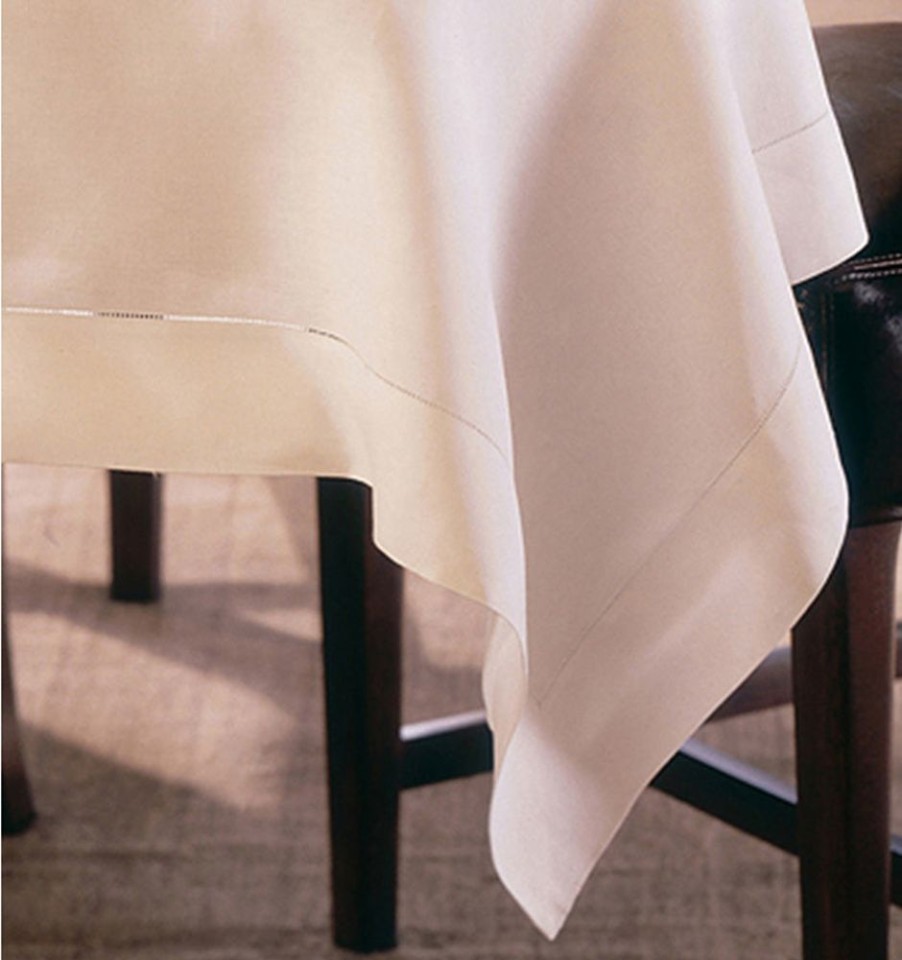 Table SFERRA Tablecloths | Classico Tablecloth